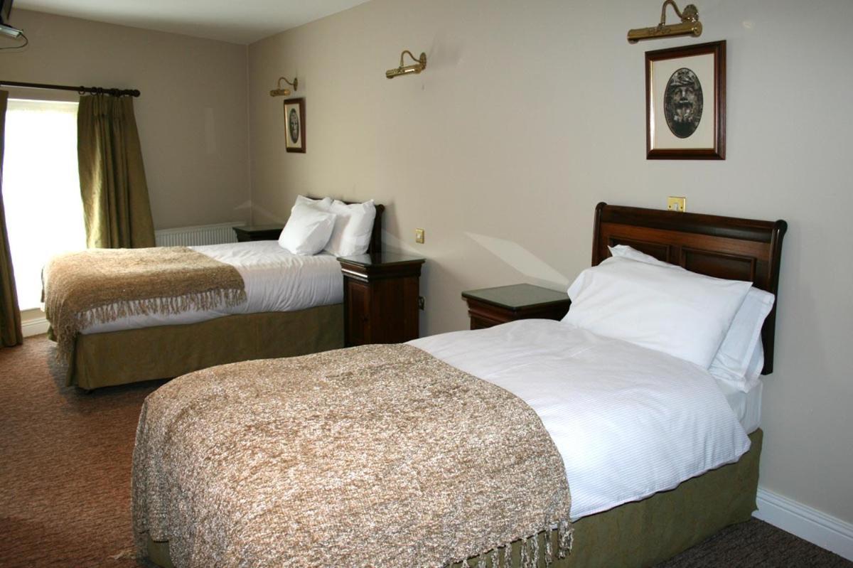 Jbs Bar & Guest Accommodation Kilkenny Exterior photo