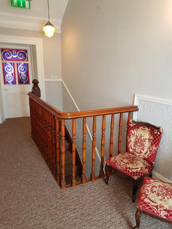 Jbs Bar & Guest Accommodation Kilkenny Exterior photo