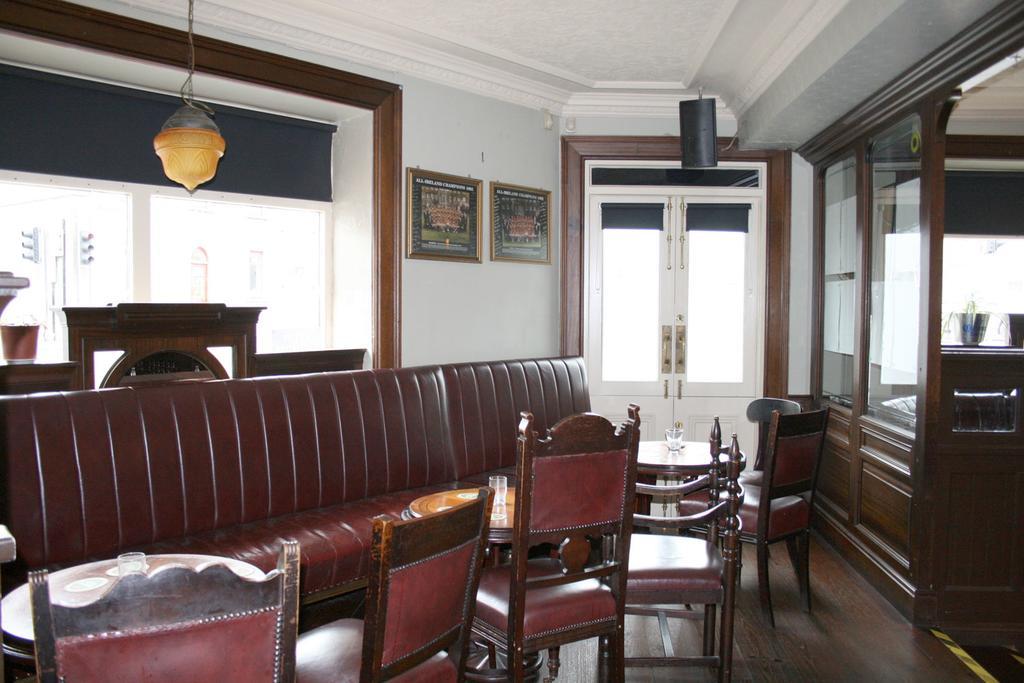 Jbs Bar & Guest Accommodation Kilkenny Exterior photo