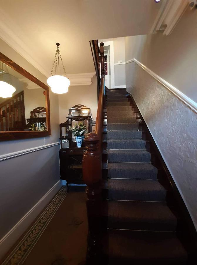 Jbs Bar & Guest Accommodation Kilkenny Exterior photo